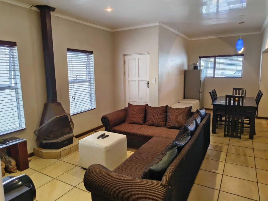 To Let 2 Bedroom Property for Rent in Paarl Western Cape